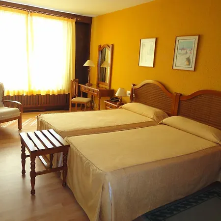 Sarga Hotel 3*